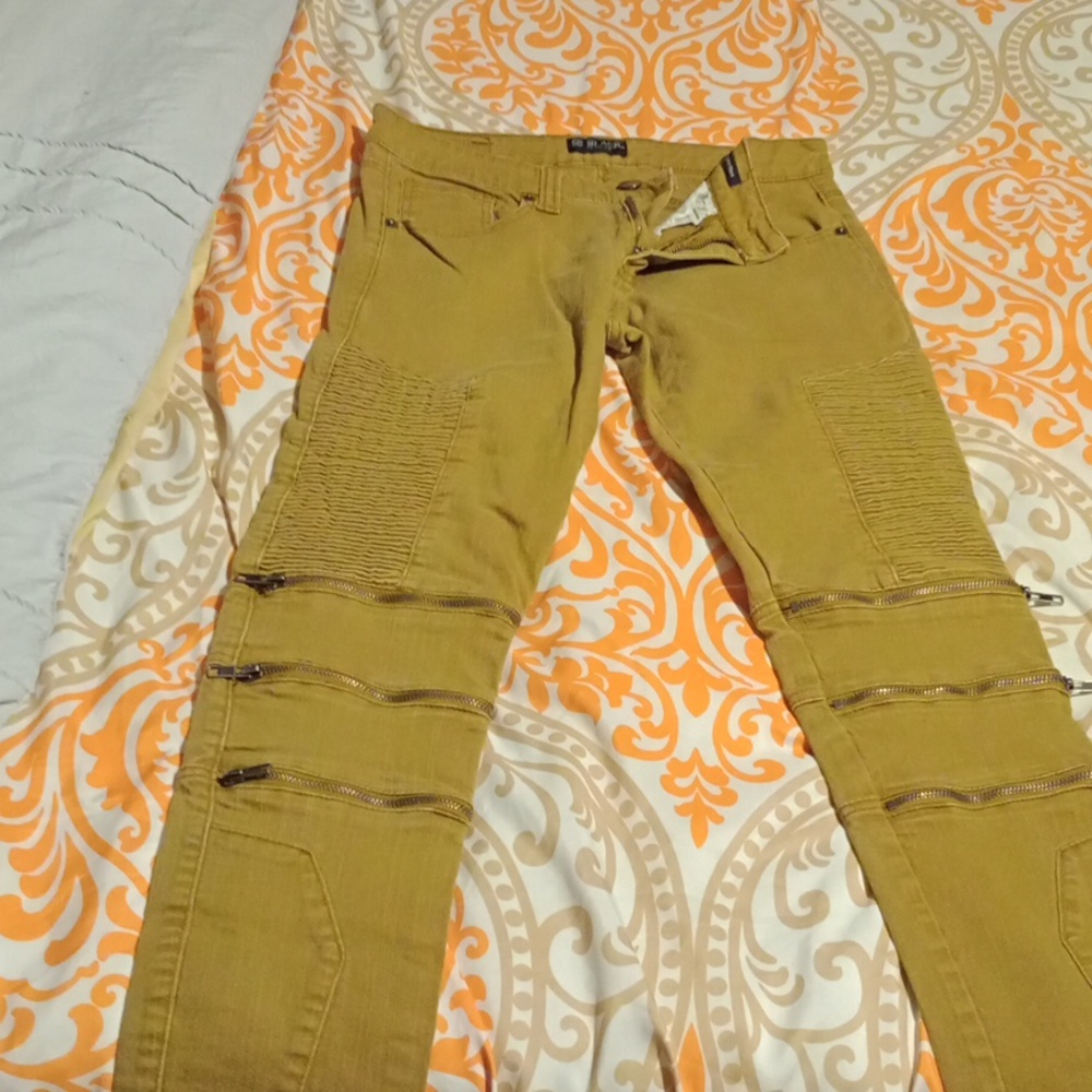 Women's jeans